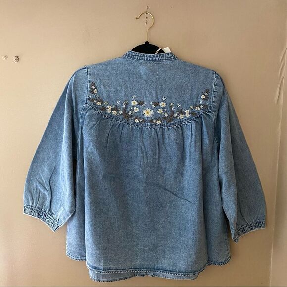 DRIFTWOOD Light Blue Denim Top embroidered peasant blouse chambray NWT M - Picture 5 of 8